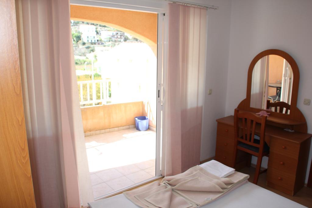 טרפאניי Guest House Katic חדר תמונה