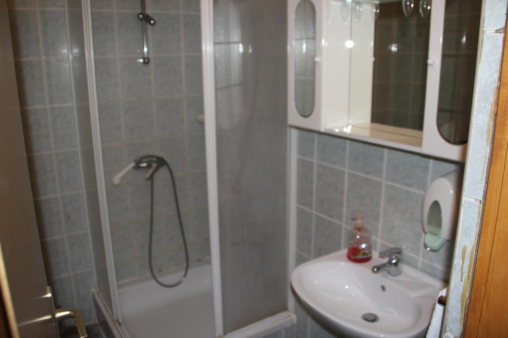 טרפאניי Guest House Katic חדר תמונה