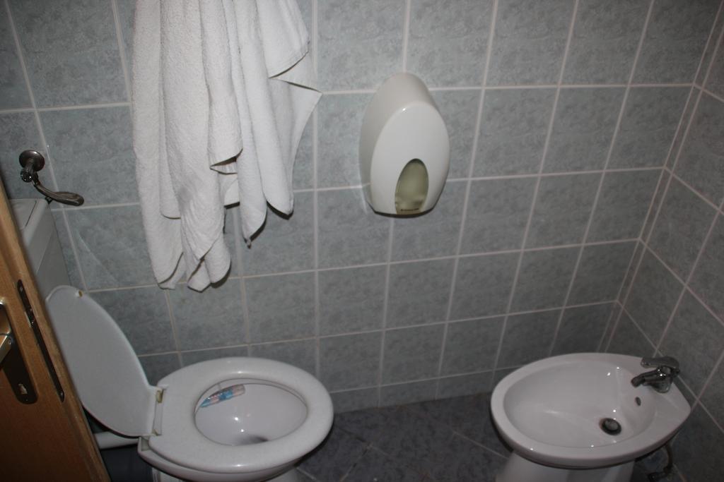 טרפאניי Guest House Katic חדר תמונה