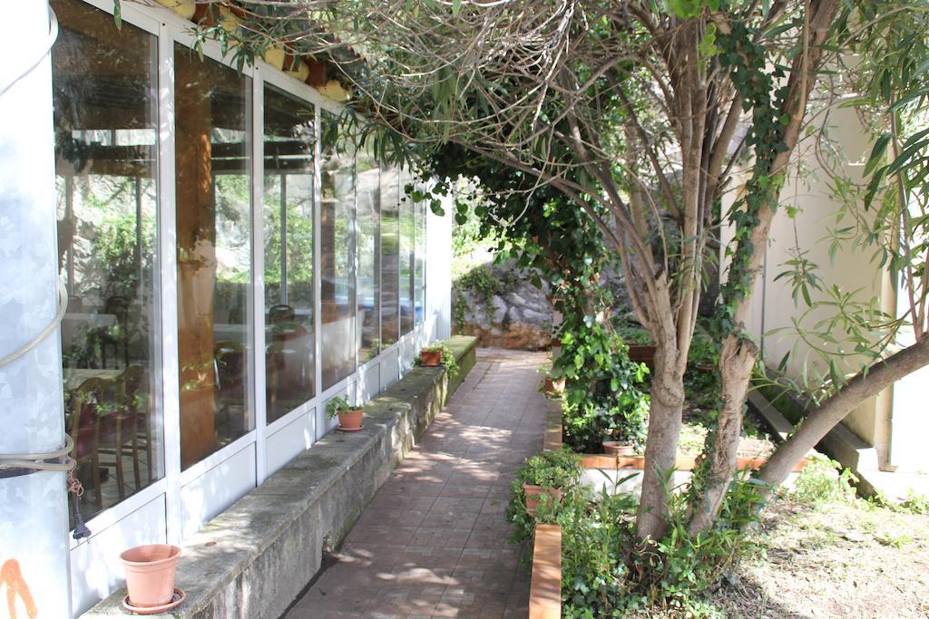 טרפאניי Guest House Katic מראה חיצוני תמונה