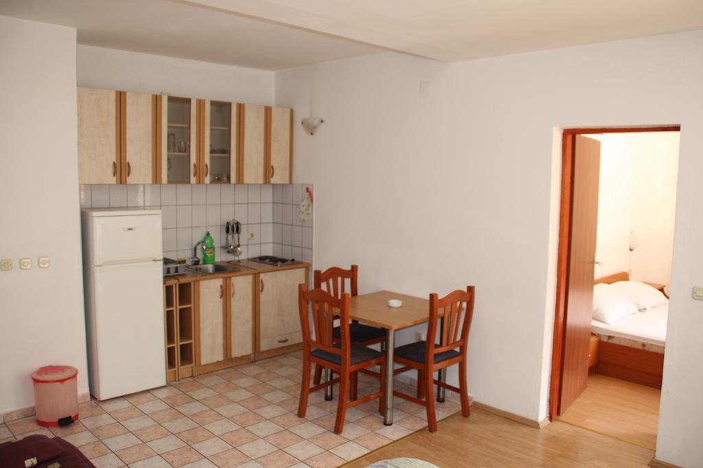 טרפאניי Guest House Katic מראה חיצוני תמונה