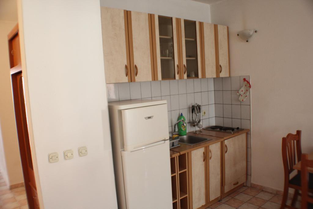 טרפאניי Guest House Katic חדר תמונה