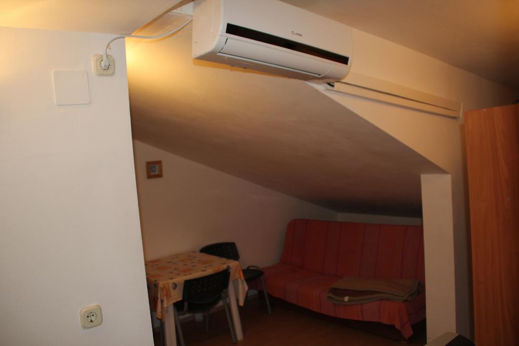 טרפאניי Guest House Katic חדר תמונה