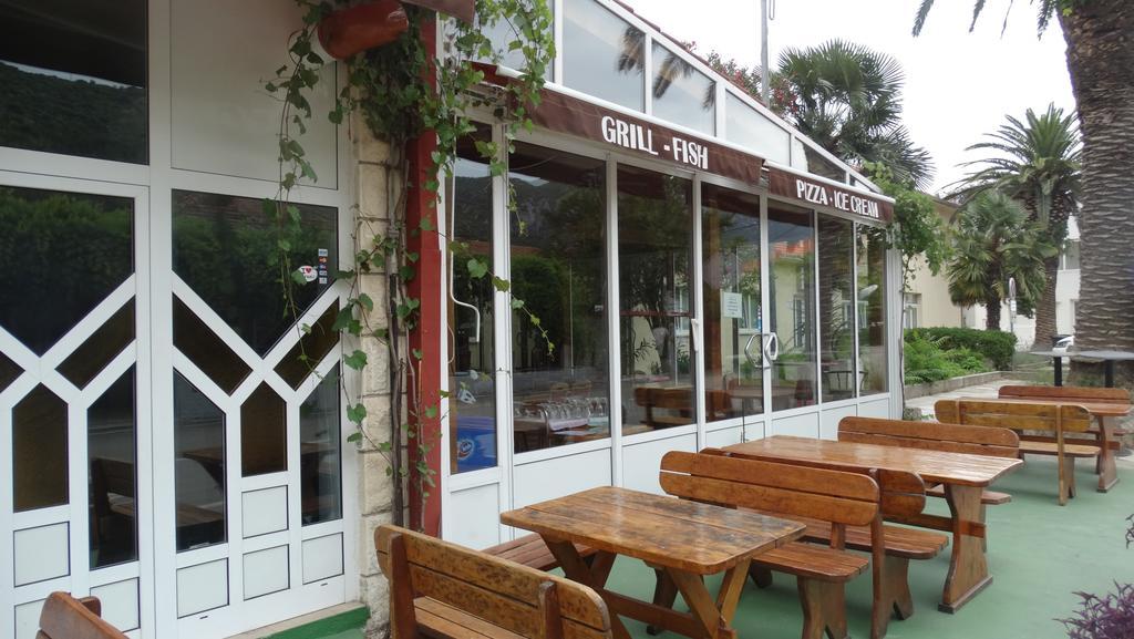 טרפאניי Guest House Katic מראה חיצוני תמונה